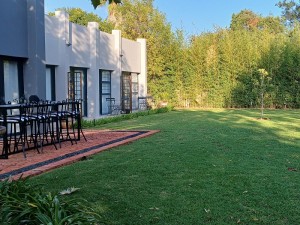  Vacation Hub International | The Duke Guest Rooms Room