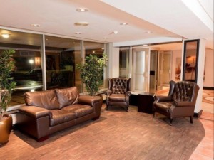  Vacation Hub International | Oudtshoorn Hotel Room