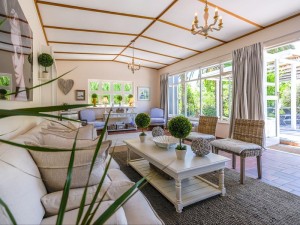  Vacation Hub International | Oude Berg Guesthouse - 10 Caledon Street Room