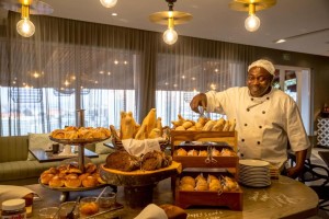  Vacation Hub International | Hotel Cardoso Room