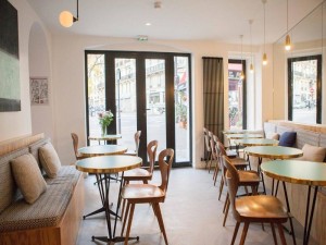  Vacation Hub International | Hôtel Montholon Room