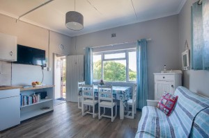  Vacation Hub International | À La Mer - Selfcatering Unit Room