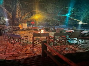  Vacation Hub International | JakkalsDraai River Bush Lodge Room