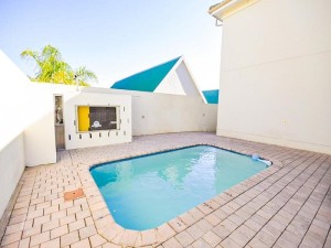  Vacation Hub International | Spekboom Beach Apartments Room
