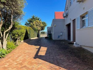  Vacation Hub International | Sedgefield Lagoon Hideout Room