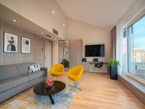  Vacation Hub International | Hotel CUBE Prague Room