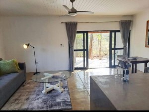  Vacation Hub International | Bushbuck Rest Room