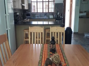  Vacation Hub International | The Blue Gnu Room