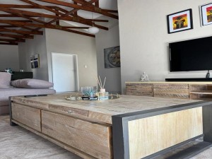  Vacation Hub International | The Ridge Room