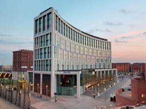  Vacation Hub International | Hilton Liverpool City Centre Room