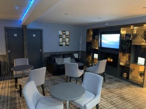  Vacation Hub International | The Davron Hotel Room